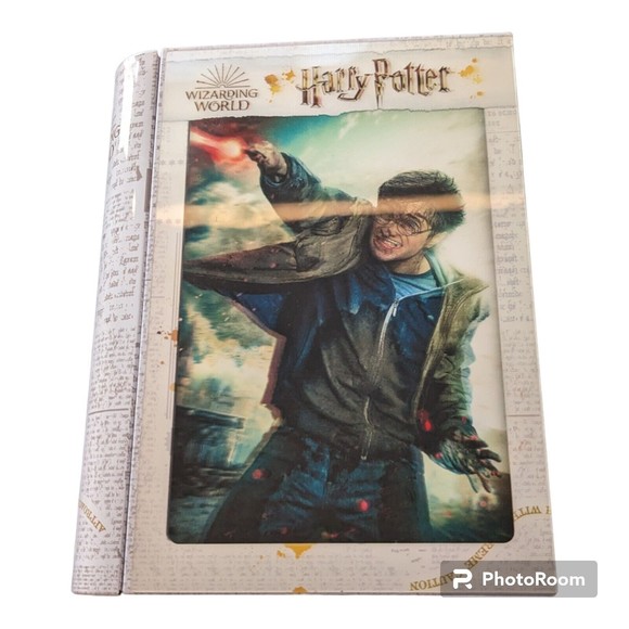 Harry Potter 3D Wizarding World Image 300 pc Puzzle 12"×18" With Tin Storage Box - Picture 1 of 4